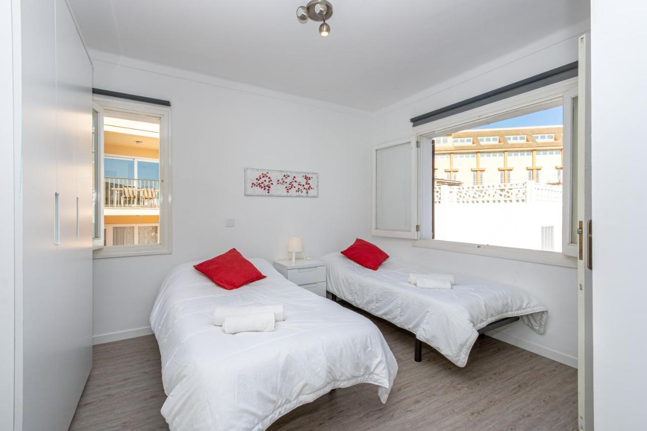 Apartments Playa Alcudia  Bagian luar foto