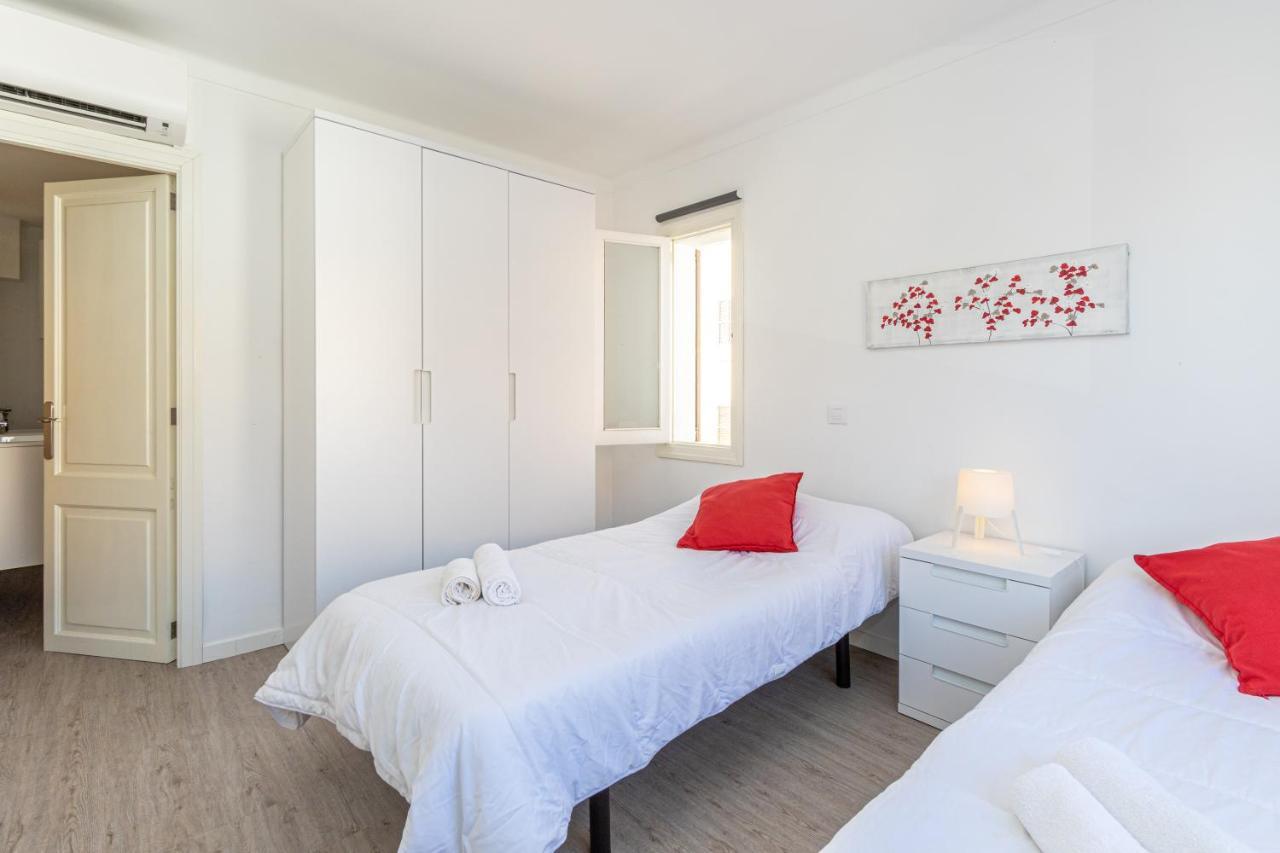 Apartments Playa Alcudia  Bagian luar foto