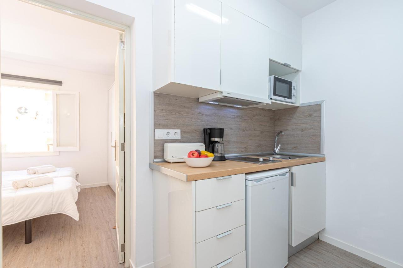 Apartments Playa Alcudia  Bagian luar foto