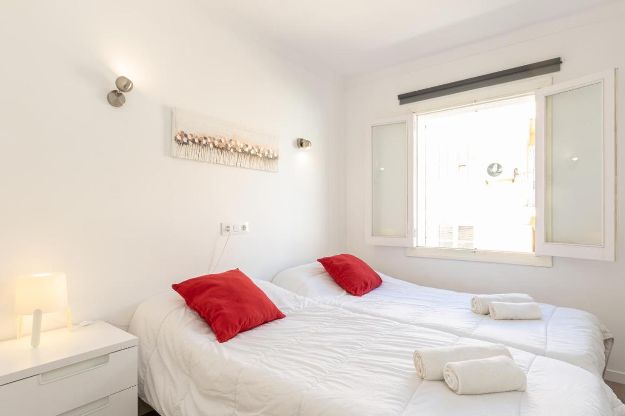 Apartments Playa Alcudia  Bagian luar foto
