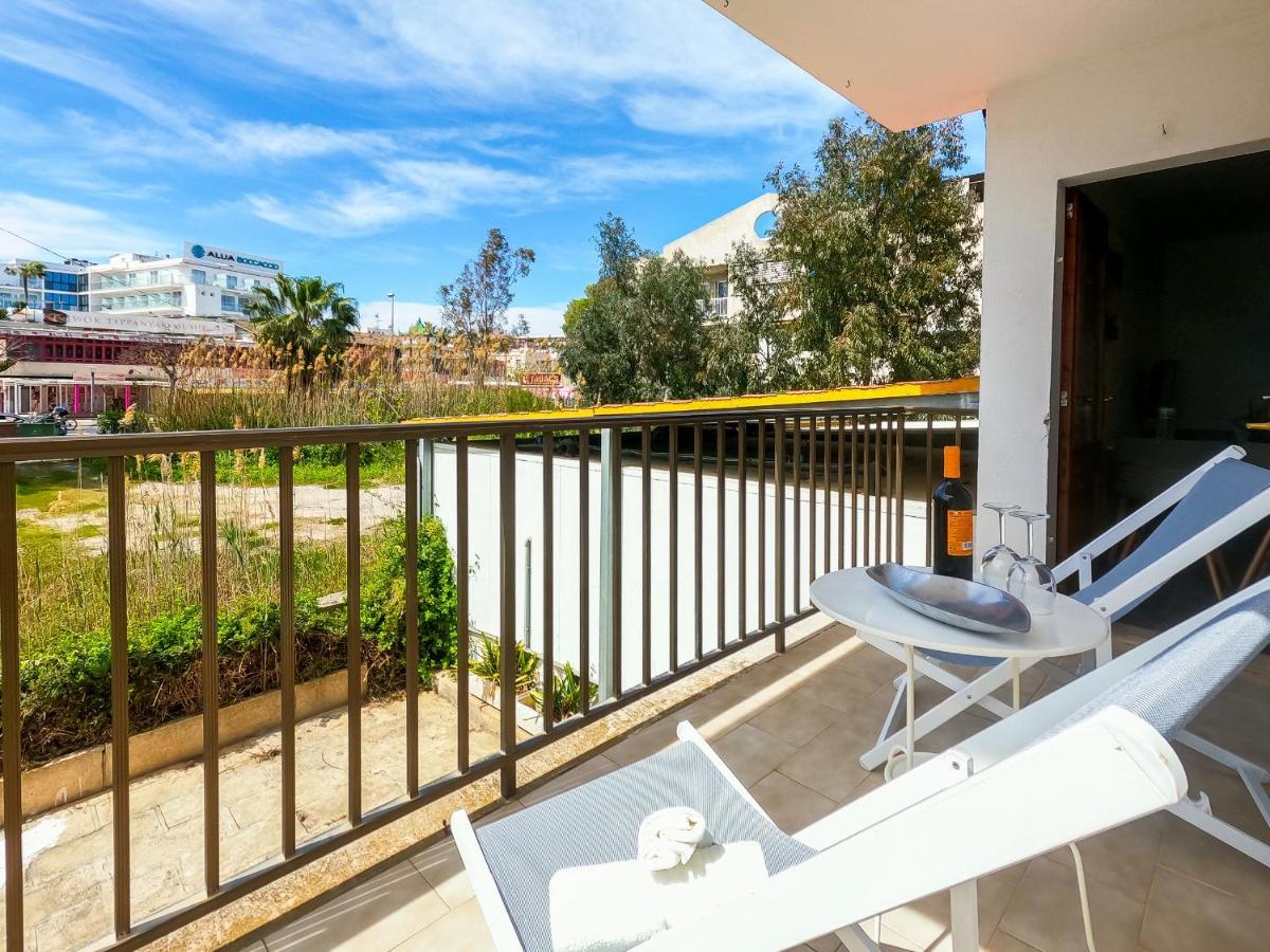 Apartments Playa Alcudia  Bagian luar foto